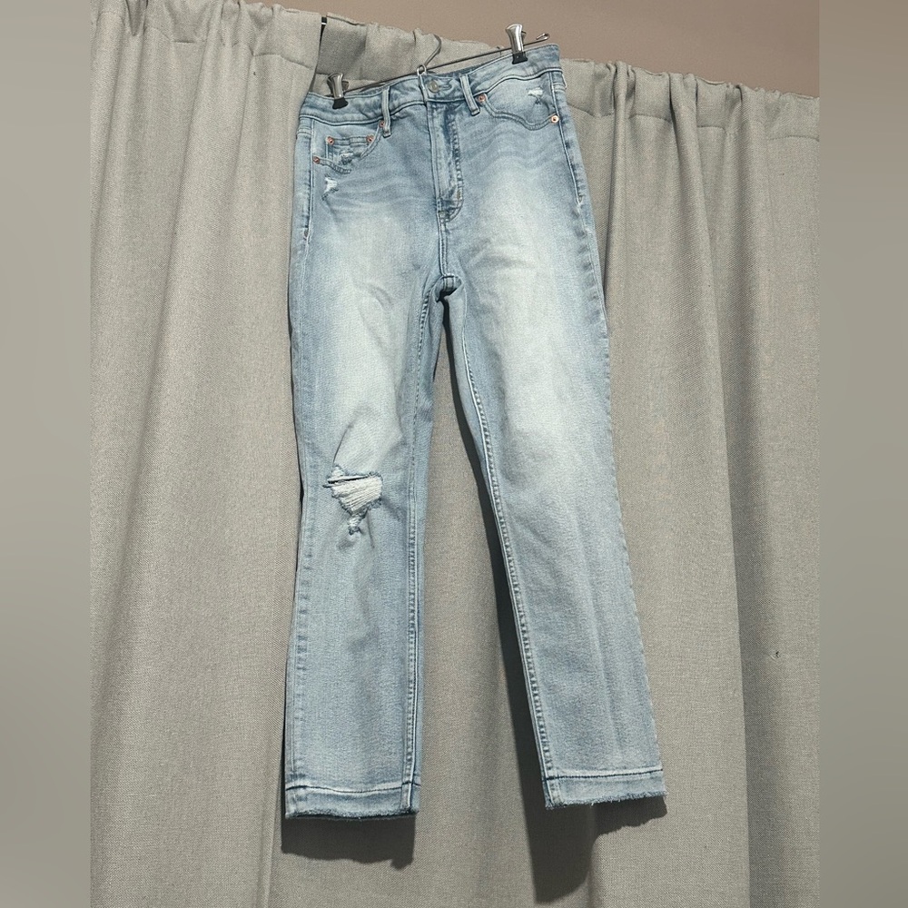 GAP Light Indigo Destructed Sky High Rise Vintage Slim Jeans with Washwell